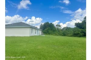 765 Farrington Dr, Deltona, FL 32725, Sold 05/08/25