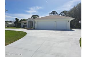 784 Holden Ave, Sebastian, FL 32958, Sold 12/28/24