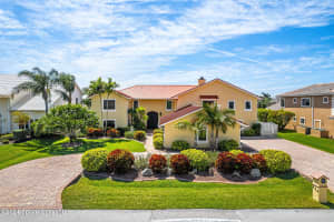 1005 4th St, Port Orange, FL 32129, Sold 02/14/25