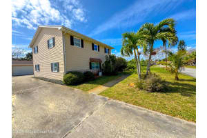 215 Bonita Drive, Merritt Island, FL 32952 - MLS#1028054