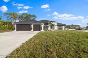 3204 Woodland Dr, Edgewater, FL 32141, Sold 03/19/25