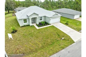 2817 Yule Tree Dr, Edgewater, FL 32141, Sold 01/21/25