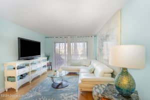 520 Palm Springs Blvd, Indian Harbour Beach, FL 32937, Sold 12/23/24