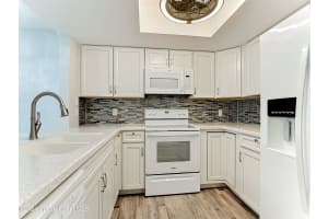 1077 Ellen Ct, Melbourne, FL 32935, Sold 01/22/25