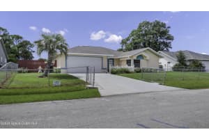 1102 Regent St, Edgewater, FL 32132, Sold 02/24/25
