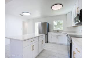 611 Montgomery Avenue, DeLand, FL 32720 Sold 08/11/25