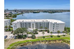 190 Pinellas Lane, Cocoa Beach, FL 32931 Sold 05/07/25