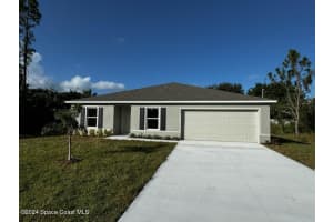 561 Halkett St, Palm Bay, FL 32908, Sold 01/24/25