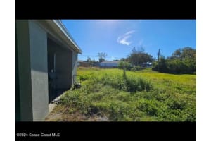 820 E 19th Ave, New Smyrna Beach, FL 32169, Sold 01/28/25