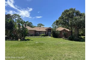 5619 Cypress Creek Dr, Grant-Valkaria, FL 32949, Sold 01/23/25