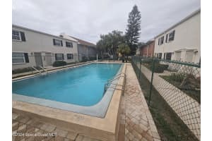 175 Lakeside Dr E, Port Orange, FL 32128, Sold 01/28/25