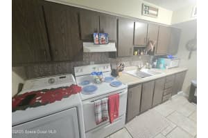 175 Lakeside Dr E, Port Orange, FL 32128, Sold 01/28/25