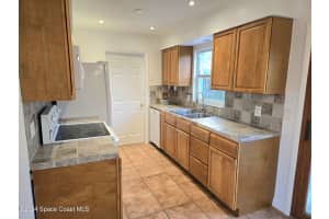 420 Wildwood Dr, Edgewater, FL 32132, Sold 01/01/25