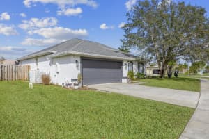 1900 Jacques Dr, Melbourne, FL 32940, Sold 12/31/24