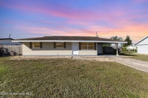 458 Sioux Blvd, Oak Hill, FL 32759, Sold 01/31/25