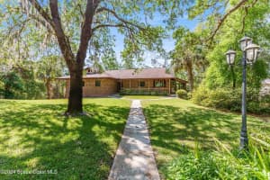 674 Gainsboro St, Deltona, FL 32725, Sold 02/20/25