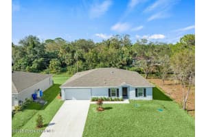 8165 105th Ct, Vero Beach, FL 32967, Sold 03/07/25