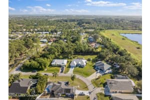 105 Melton Ave, Sebastian, FL 32958, Sold 03/14/25