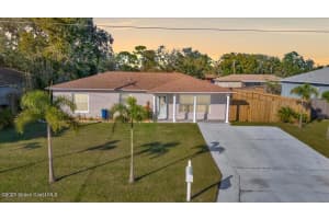 20 E Bayshore Dr, Port Orange, FL 32127, Sold 02/14/25
