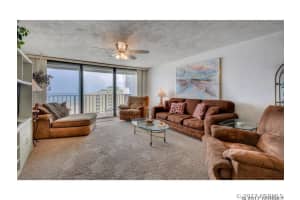 2234 Falls Circle, Vero Beach, FL 32967 Sold 05/20/25