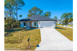 746 Underhill Avenue, Palm Bay, FL 32909 Sold 05/19/25