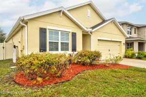 279 Forest Trace Circle, Titusville, FL 32780 Sold 05/02/25