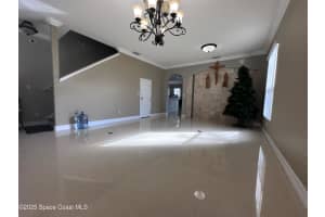 2893 Glasbern Circle, Melbourne, FL 32904 - MLS#1035919