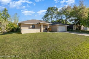 1086 Slocum St NW, Palm Bay, FL 32907, Sold 04/04/25