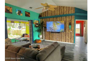 817 Gardenia Street, Sebastian, FL 32958 Sold 04/25/25