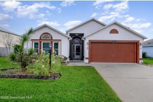 502 4th St, New Smyrna Beach, FL 32168, Sold 02/26/25