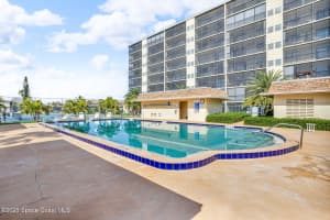 2521 Willow Oak Dr, Edgewater, FL 32141, Sold 04/18/25