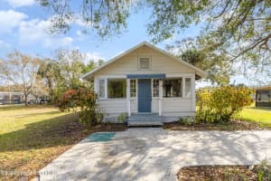 90 NW Carolina St, West Melbourne, FL 32904, Sold 04/11/25