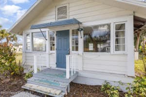 90 NW Carolina St, West Melbourne, FL 32904, Sold 04/11/25