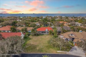 565 Newport Drive, Indialantic, Fl 32903 - Off Market