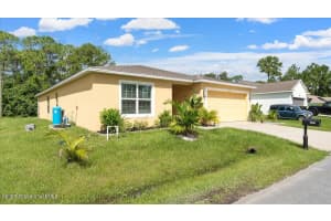 102 N Brooks Cir, Oak Hill, FL 32759, Sold 05/09/25