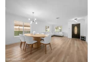 4617 56th Lane Lane, Vero Beach, FL 32967 Sold 05/15/25