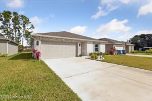 564 Alminar Avenue, Palm Bay, FL 32909 - MLS#1038091