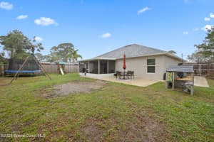 1462 County Line Rd, Oak Hill, FL 32759, Sold 03/31/25