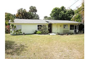 2060 Highland Ave, Melbourne, FL 32935, Sold 04/25/25