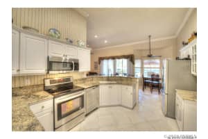 140 Satellite Avenue, Satellite Beach, FL 32937 Sold 04/30/25