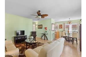 103 Royal Oak Drive, Vero Beach, FL 32962 Sold 06/30/25