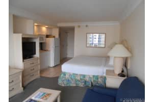 119 Lancha Circle, Indian Harbour Beach, FL 32937 Sold 05/21/25