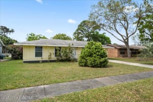 61 Haven Drive, Melbourne, FL 32904 Sold 04/18/25