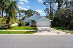 915 Sedgewood Circle, Melbourne, FL 32904 Sold 05/23/25