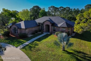 1751 Flamevine Pl, Malabar, FL 32950, Sold 04/07/25