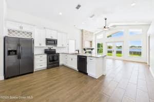 1611 Vista Lake Cir, Melbourne, FL 32904, Sold 04/22/25