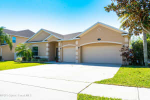 608 L M Davey Lane, Titusville, FL 32780 Sold 08/11/25