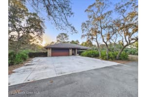 3940 Garvin Lake Drive, Grant-Valkaria, FL 32909 Sold 09/18/25