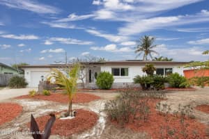 320 Glenwood Avenue, Satellite Beach, FL 32937 Sold 11/10/25