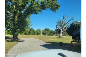 8695 70th Avenue, Vero Beach, FL 32967 Sold 07/03/25